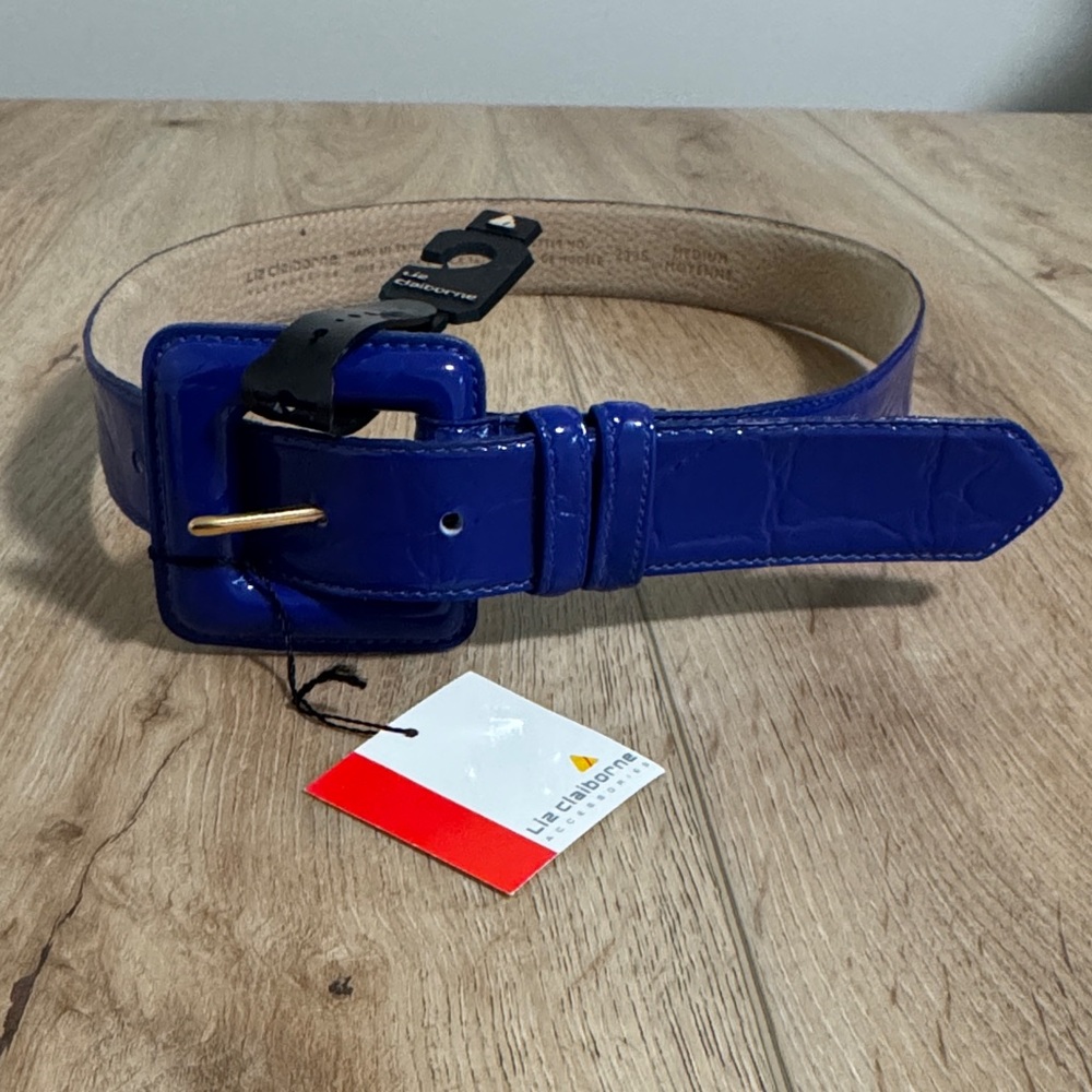 Liz Claiborne Navy Blue  Belt with Square Buckle Size Medium NWT